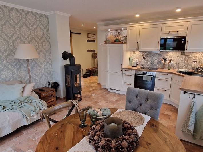 Ferienwohnung für 2 Personen, mit Garten und Sauna, kinderfreundlich in Hasselberg