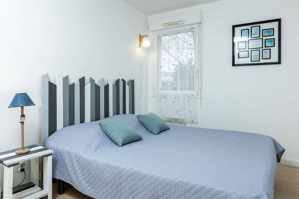 Entire apartment, Cosy apartment for 4 guests with Wifi, Tv and terrace in Pleurtuit, Saint-Malo region