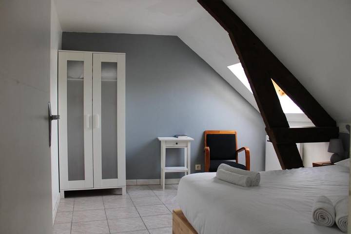 Appartement de vacances pour 8 personnes, avec piscine ainsi que vue et jardin, adapté aux familles