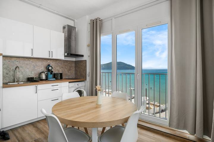 Gîte pour 3 personnes dans Plage de Saint-Cyr sur Mer Les Lecques - 4