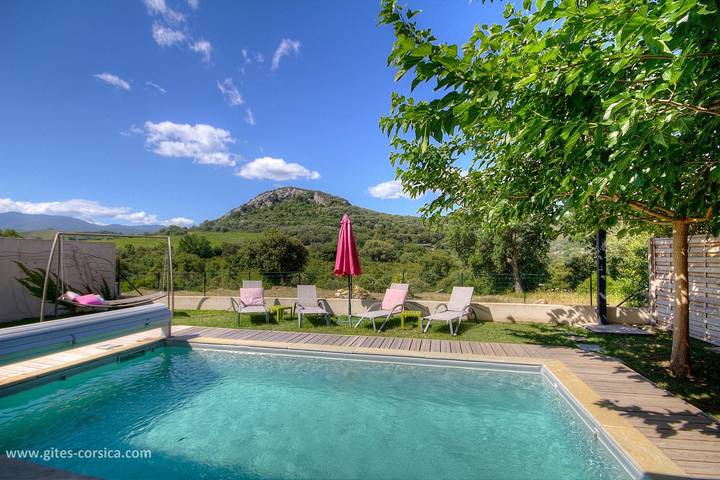 Gîte pour 6 personnes, avec Terrasse et Jardin ainsi que Piscine et Vue à Oletta - 3