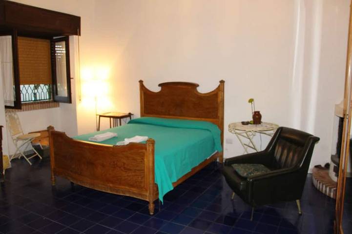 Location de vacances pour 8 personnes, avec terrasse et jardin à Graniti - 2