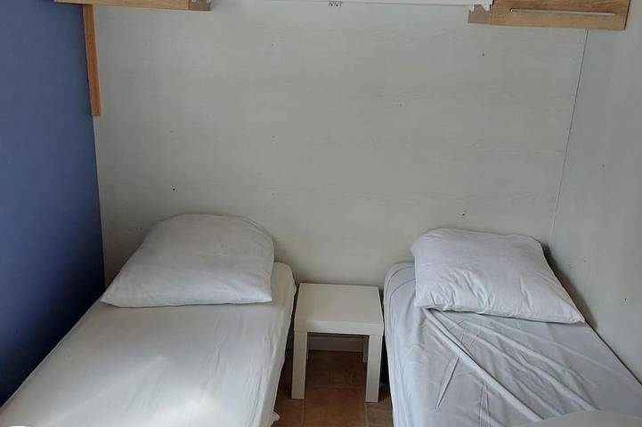 Camping pour 6 personnes, avec terrasse et piscine dans le Vercors - 2