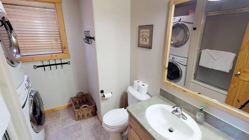 Vacation rental for 12 people, with hot tub and terrace in Island Park