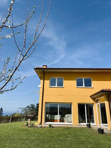 Chalet para 12 personas, con vistas y jardín en Comarca de la Sidra