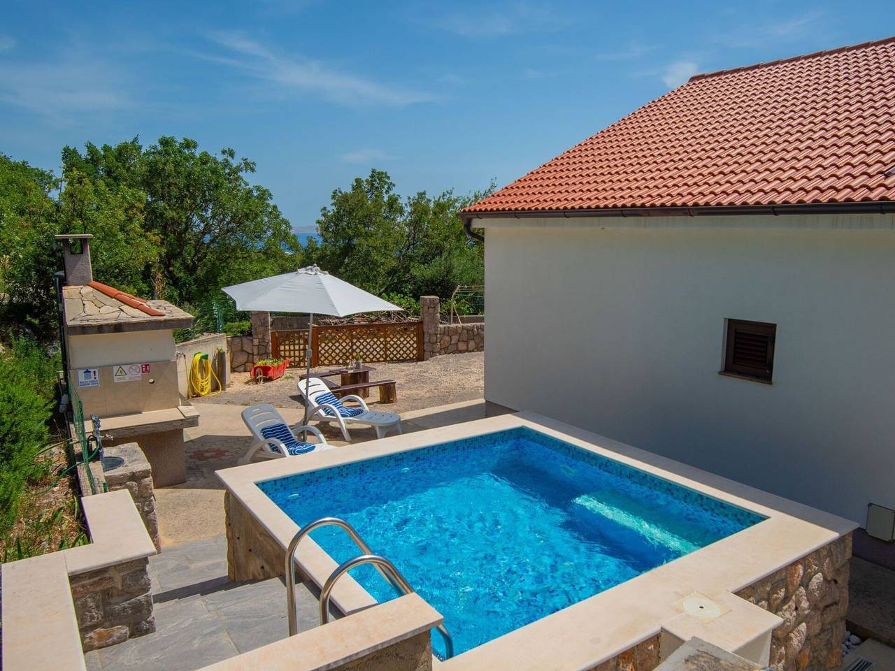 Appartamento vacanze a Kvarn a partire da 101€ a notte