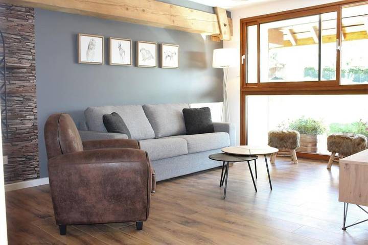 Gîte pour 8 personnes à Saint-Martin-Bellevue
