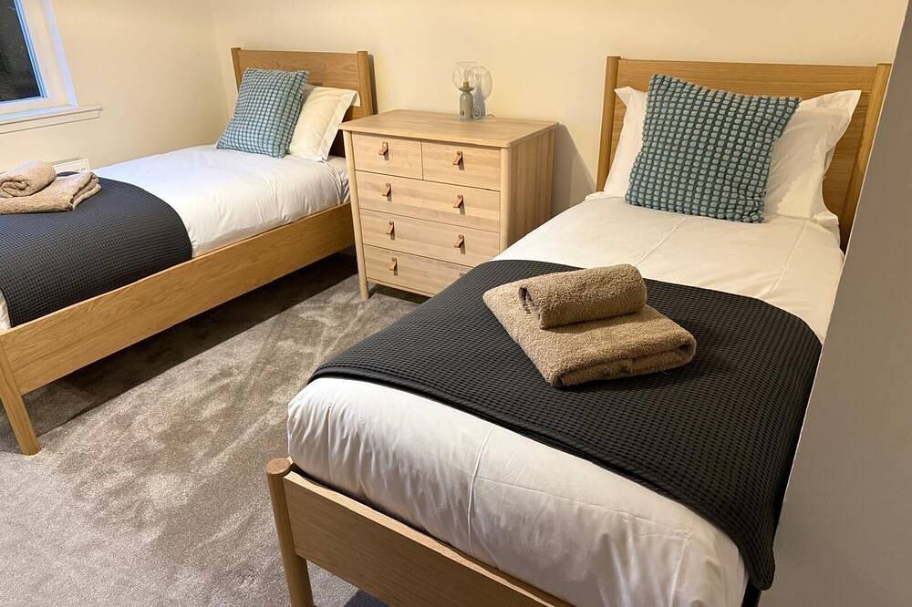 Entire apartment, Heathercroft Apartment-Modern Comfort in Fort William. in Fort William, Highlands