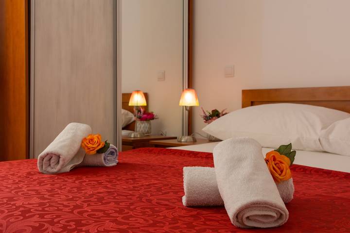 Gîte pour 4 personnes, avec balcon à Supetar - 2