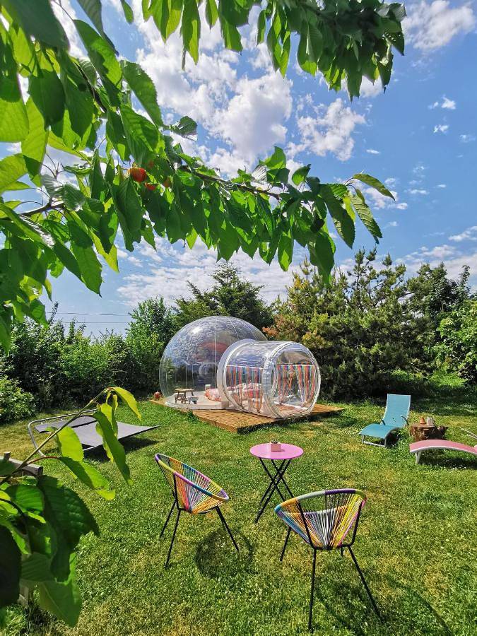 Chambre d’hôte pour 2 personnes, avec jardin et piscine ainsi que jacuzzi et terrasse dans Parc naturel régional du Gâtinais français