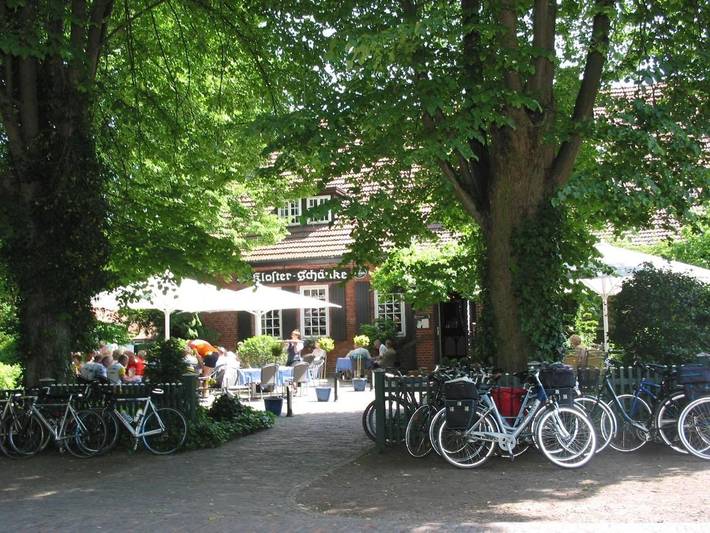 Hotel, mit Terrasse und Garten sowie Ausblick in Naturpark Wildeshauser Geest