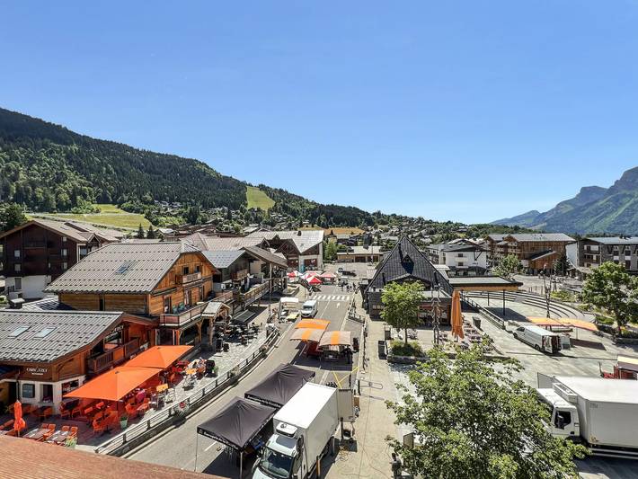 Gîte pour 8 personnes, avec balcon dans Office De Tourisme Des Carroz - 3