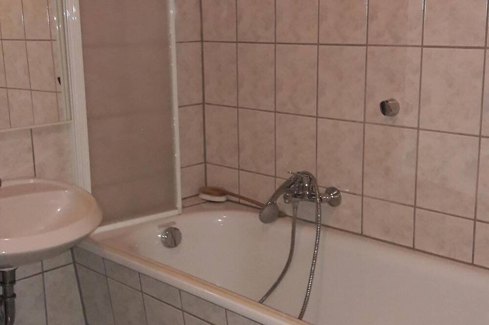 Ganze Wohnung, Ferienwohnng in der Mitte Deutschlands, Wohnen auf Zeit in Oberdorla, Vogtei