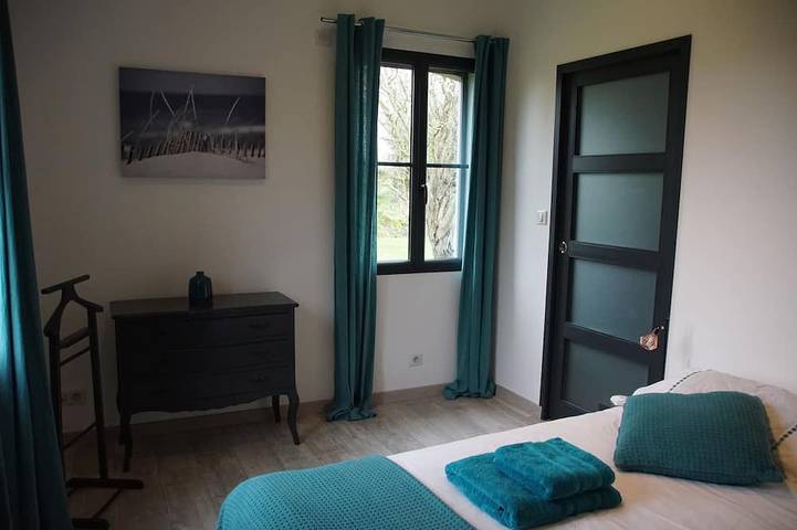 Location de vacances pour 8 personnes, avec terrasse et jardin à Beauvoir-sur-Mer - 3