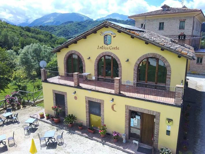 Maison d’hôte pour 2 personnes, avec Balcon et Terrasse ainsi que Jardin et Vue