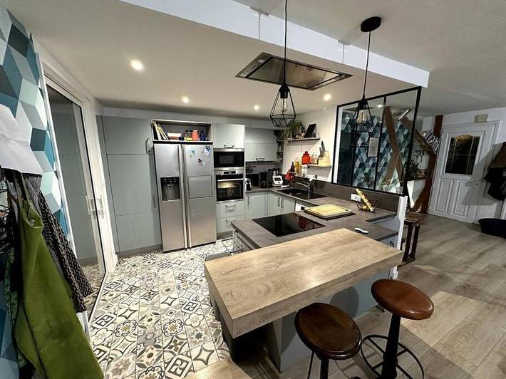 Location de vacances pour 10 personnes, avec piscine et jardin, animaux acceptés à Charron - 3