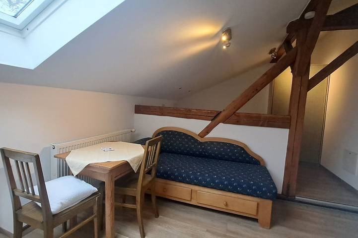 Ganze Wohnung, Appartementzimmer Nr. 9 in Neuötting, Landkreis Altötting