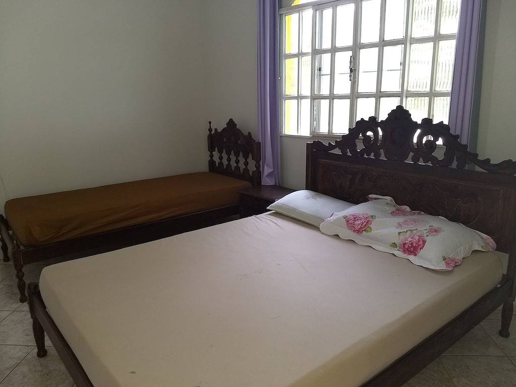 House with Colonial veranda - lawn space in Guarapari, Região Metropolitana da Grande Vitória