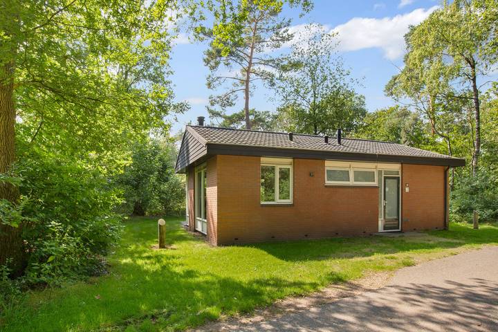 Vakantiehuis voor 6 personen, met terras en balkon/terras in Holten