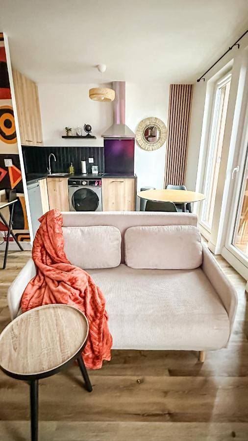 Appartement entier, L'Ethnik Spot- studio cosy proche Paris et Stade de France - parking privé in Garges-lès-Gonesse, Val-d'Oise