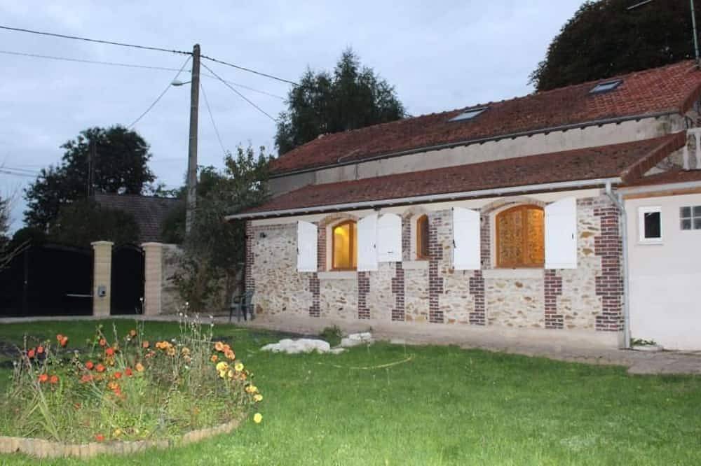 In einer grünen Umgebung, genießen Sie die Ruhe für einen schönen Urlaub! in Touquin, Seine-et-Marne