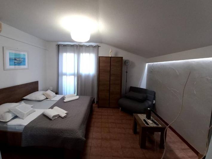 Ferienwohnung für 2 Personen, mit Balkon und Garten auf Murter - 2