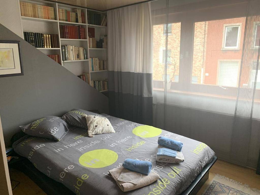 Appartement de vacances entier, Deluxe Room (2 Adults + 1 Child) in Frameries, Hainaut