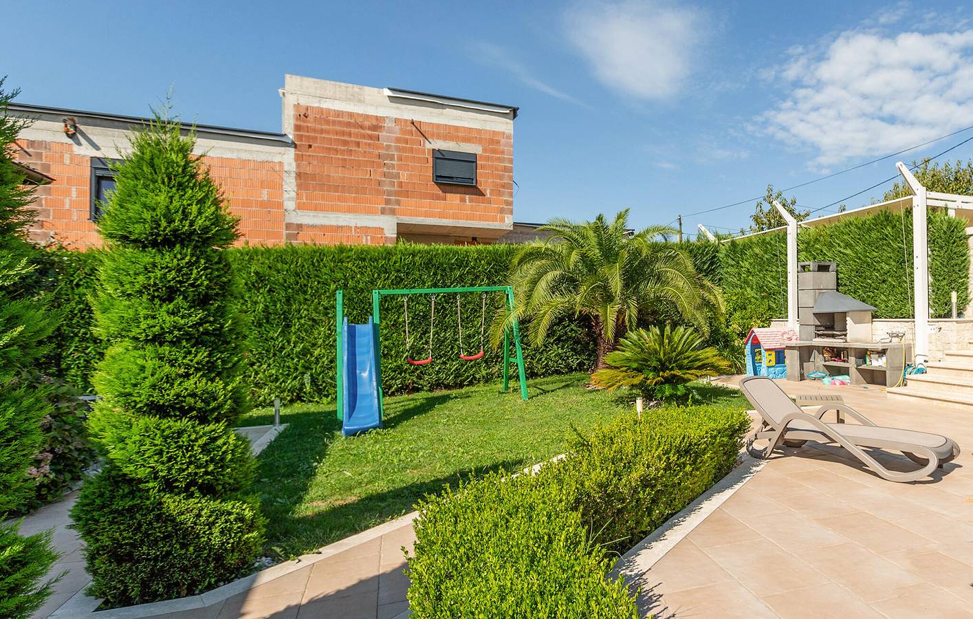 Gemütliche 2-Zimmer-Wohnung mit Pool, WLAN und Parkplatz in der Nähe von Labinci und dem Restaurant Žardin in Kastelir, Općina Kaštelir - Labinci