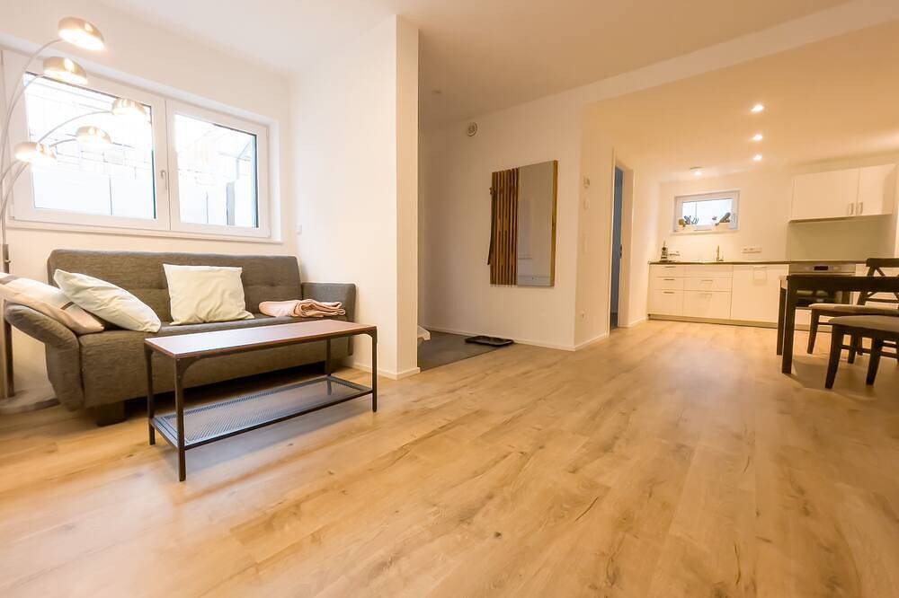 Appartement entier, Centrally located, yet quiet - well equipped with its own outdoor area. in Müllheim, Forêt-Noire du Sud