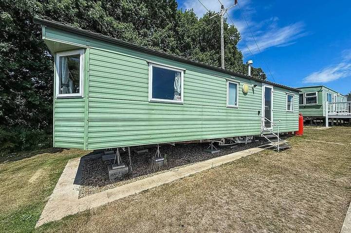 Static caravan for 8 people in Clacton-on-Sea