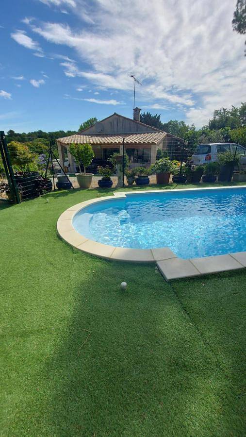 Location de vacances pour 6 personnes, avec jardin ainsi que piscine et vue à Restinclières - 2