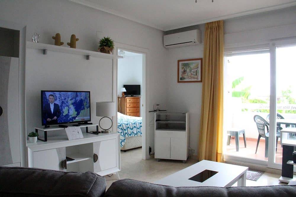 Ganze Wohnung, Perfect 2 Bed 2 Bath Apt In Villamartin Plaza, Pool, Golf and More! in Brisas y Golf, Orihuela