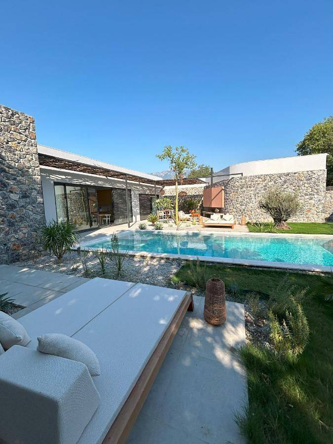 Villa pour 5 personnes, avec piscine et balcon - 1