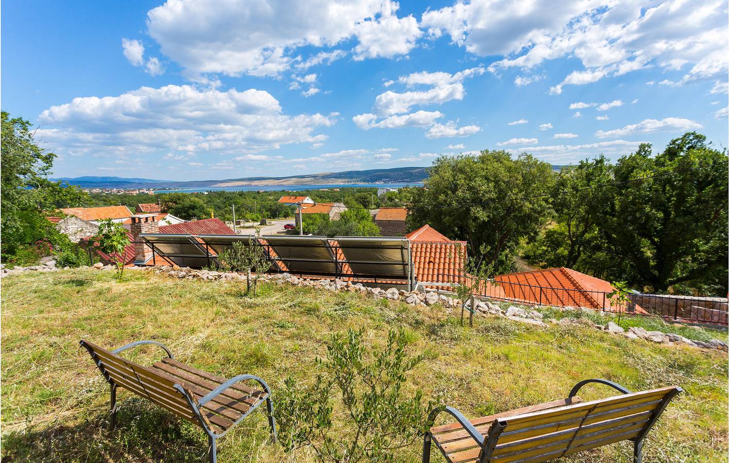 Ferienhaus für 8 Personen mit Garten in Starigrad Paklenica, Starigrad