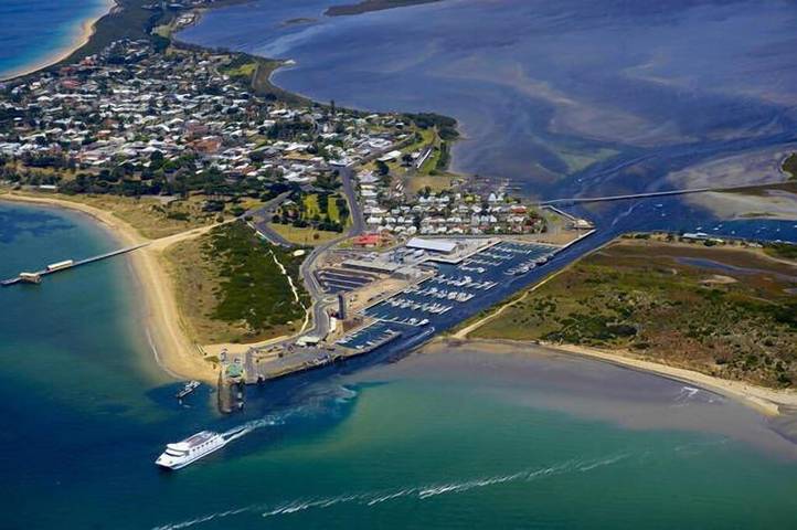 Holiday home for 6 people, with garden in Queenscliff