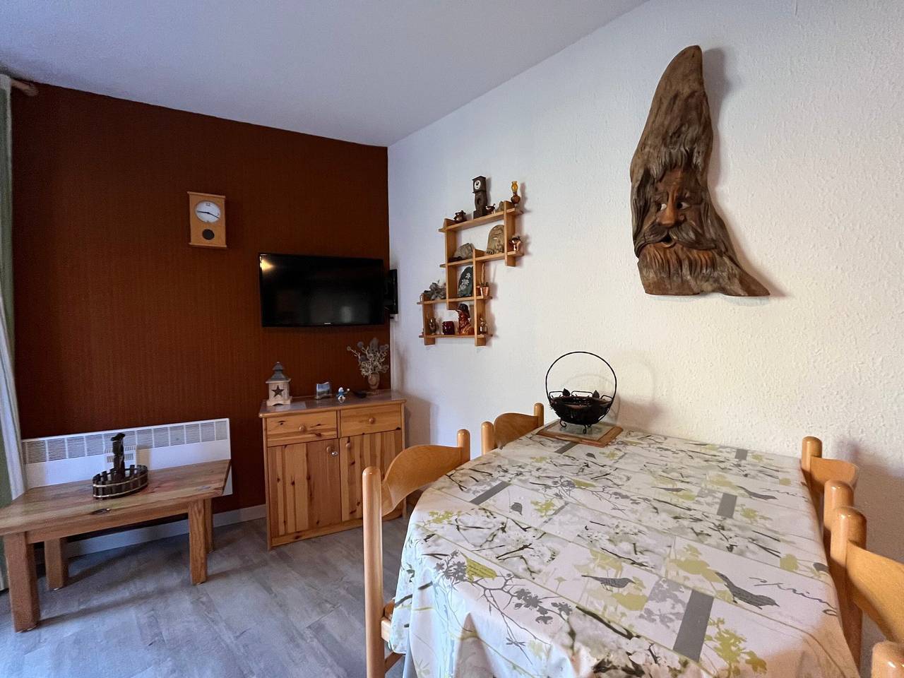 Entire studio, Ideally Located Studio in Les Cimes Residence at Super-Sauze, Ski-In/Ski-Out in Le Sauze, Enchastrayes