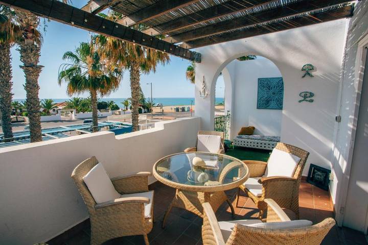 Apartamento de vacaciones para 4 personas, con vistas además de piscina y jardín, Se admiten mascotas - 1