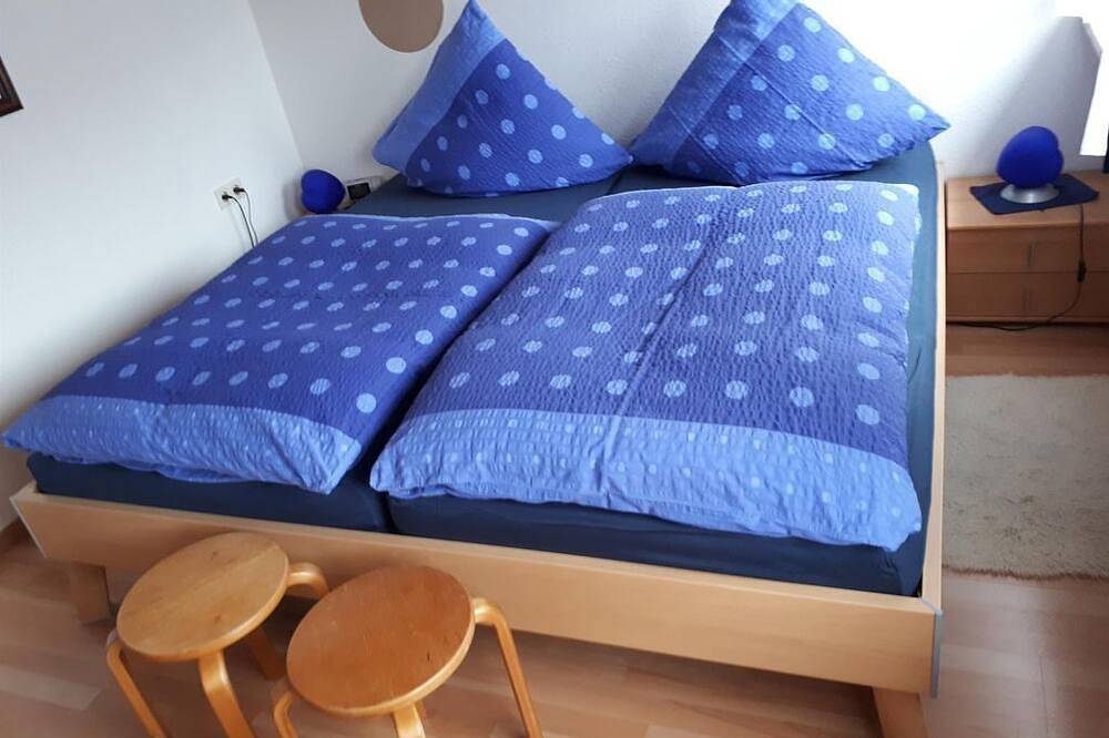 Ganze Wohnung, Ferienwohnung Resi Lux - 4-Bett-Ferienwohnung mit Balkon in Üxheim, Vulkaneifel