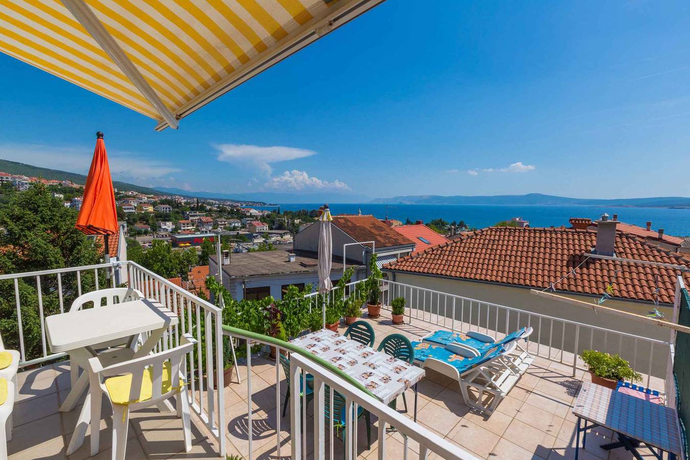 Ganze Ferienwohnung, Ferienwohnung mit Klimaanlage und Sonnenterrasse in Crikvenica, Primorje-Gorski Kotar