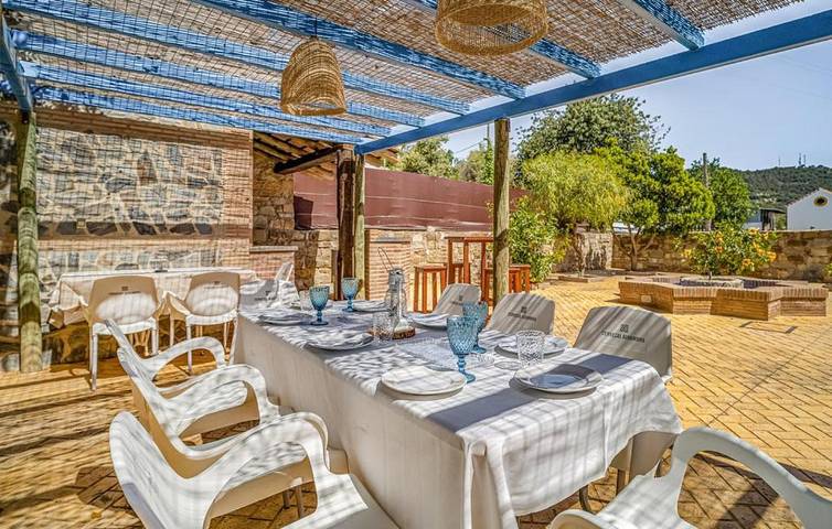 Casa rural para 8 personas, con jardín y piscina además de vistas y balcón en Prado del Rey - 2