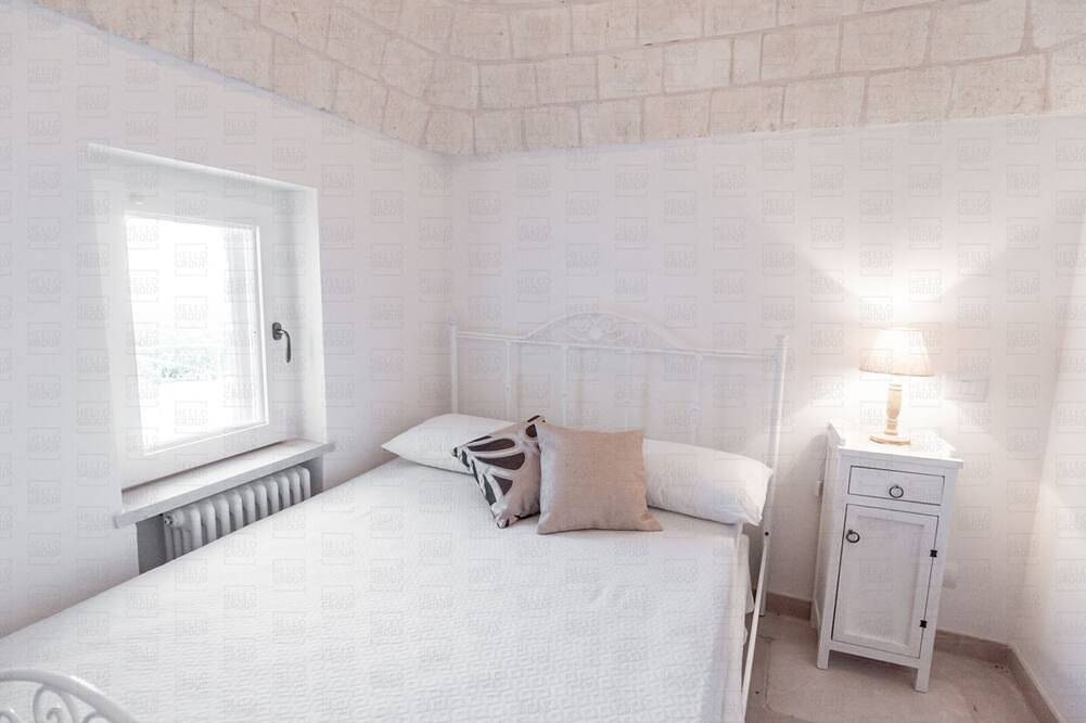 Trulli Belvedere: Autentici Trulli con Piscina Privata, Animali Ammessi in Cocolicchio, Salento