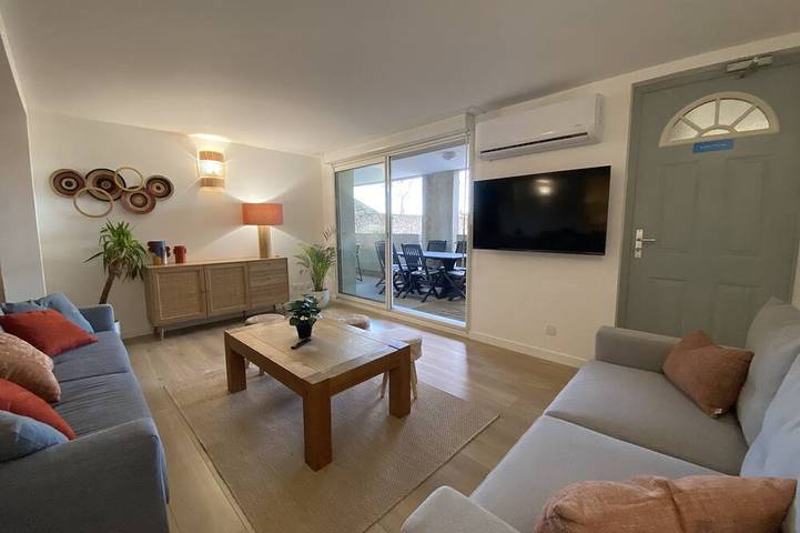 Ferienwohnung für 7 Personen, mit Terrasse und Pool sowie Garten - 1