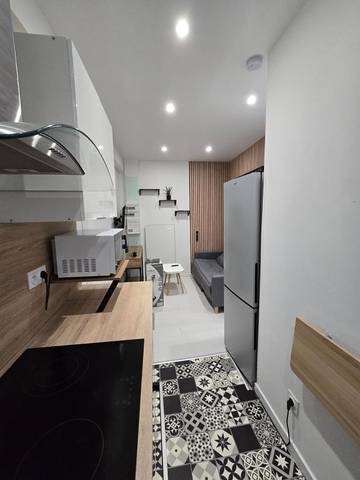 Gîte pour 3 personnes, avec terrasse dans Office De Tourisme De Foix