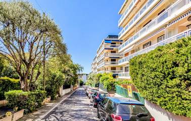Holiday Apartment for 4 People in Antibes, Cannes region, Photo 1