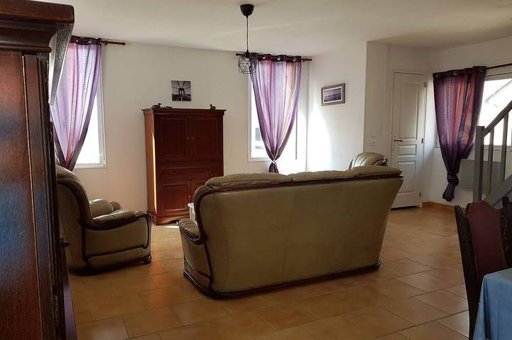 Location de vacances pour 6 personnes, avec jardin, animaux acceptés à Chalonnes-sous-le-Lude