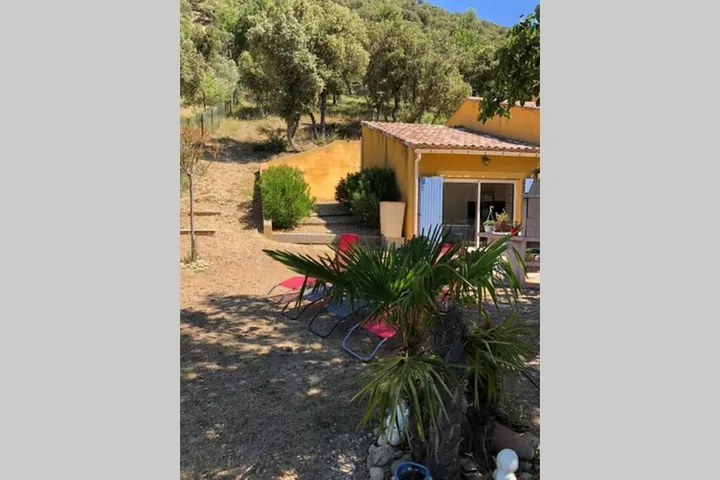 Apartamento de vacaciones para 2 personas, con jardín además de piscina y vistas - 1