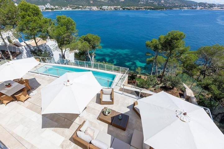 Villa für 9 Personen, mit Terrasse und Ausblick sowie Pool - 1