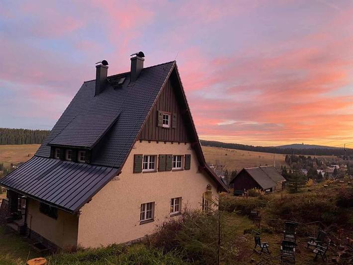 Ferienhaus für 10 Personen, mit Terrasse und Garten sowie Sauna und Ausblick, mit Haustier