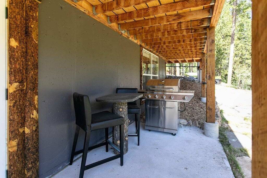 Mountain guest suite - Creekside sauna, patio, & fire pit. Casinos nearby! in Arapaho and Roosevelt National Forests