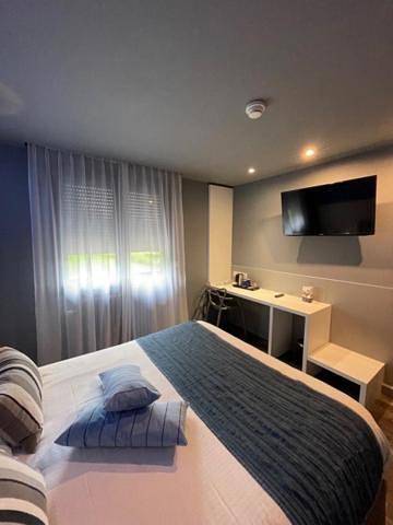 Hôtel pour 2 personnes, avec terrasse et jardin, animaux acceptés dans Mantry - 3